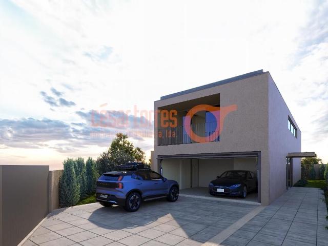 Moradia T4 na Aguda, aproximadamente a 800 metros da praia!