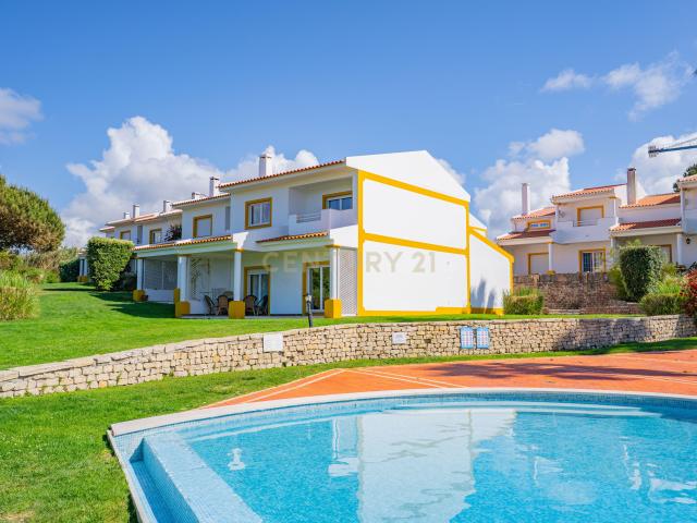 Moradia T4 na Praia Del Rey | Totalmente Renovada | Vista Mar