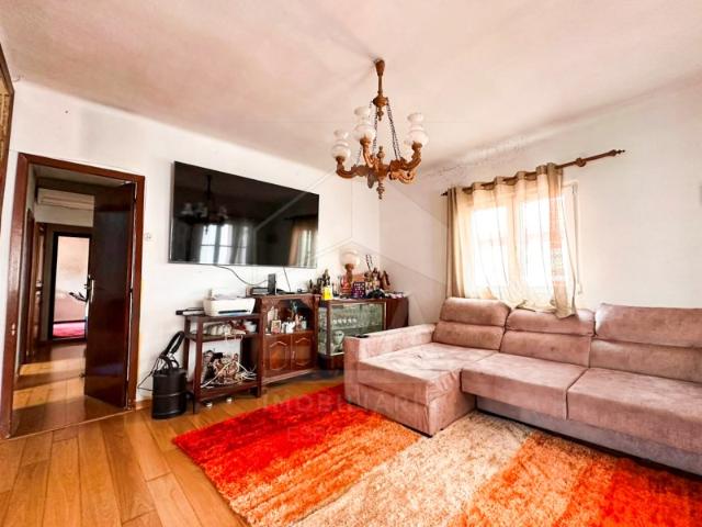 Moradia T4, Neves, Vila de Punhe