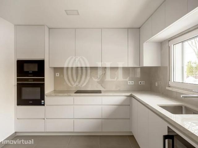 Moradia T4, no Ocean Prime Village, São Pedro do Estoril