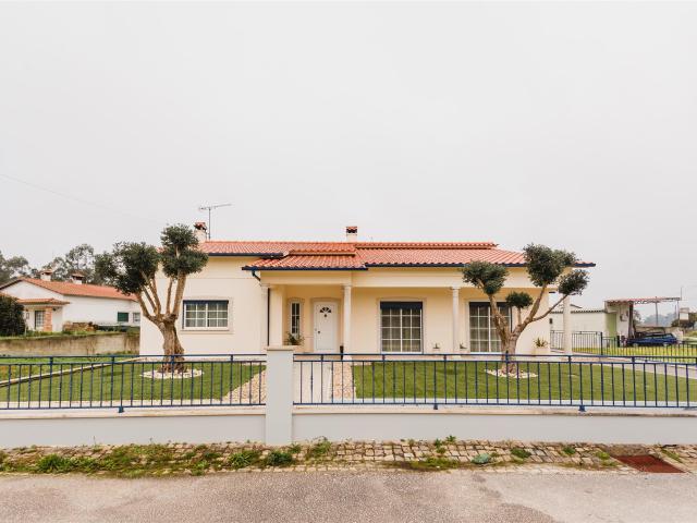Moradia T4 no Seixo Guia || Entre a Serra e o Mar 389m² Guia, Ilha e Mata Mourisca