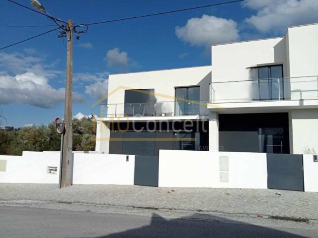 Moradia, Nossa Senhora Das Misericórdias, Ourém | BPI Expresso Imobiliário