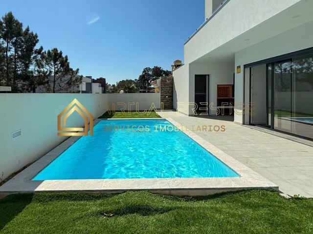 Moradia T4 Nova 2 Suites Piscina Garagem Valadares