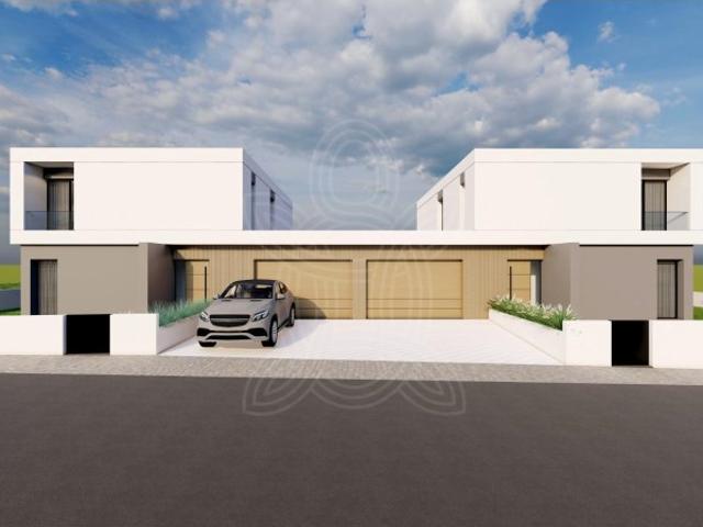 Moradia T4 Nova em Anobra, Condeixa a Nova Conforto, Qualidade e Excelentes Acessos