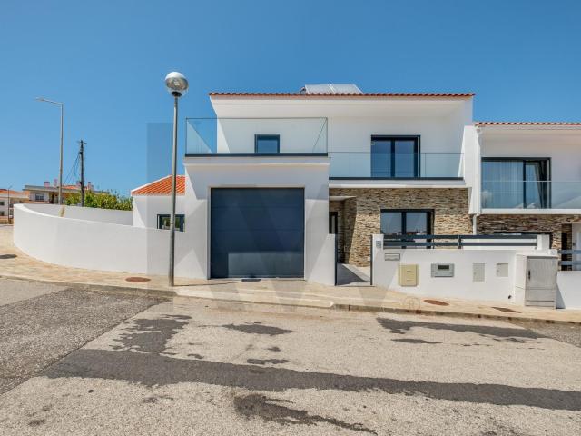 Moradia T4 na Ericeira, Vista Serra de Sintra e mar