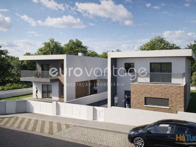 Moradia T4 | Ortigosa, Leiria | 26084081100