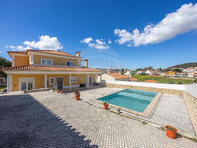 Moradia T4, Azueira e Sobral Da Abelheira, Mafra | BPI Expresso Imobiliário