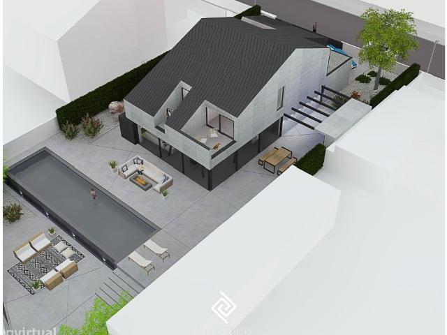 Moradia T4 a 700 metros da praia em Miramar