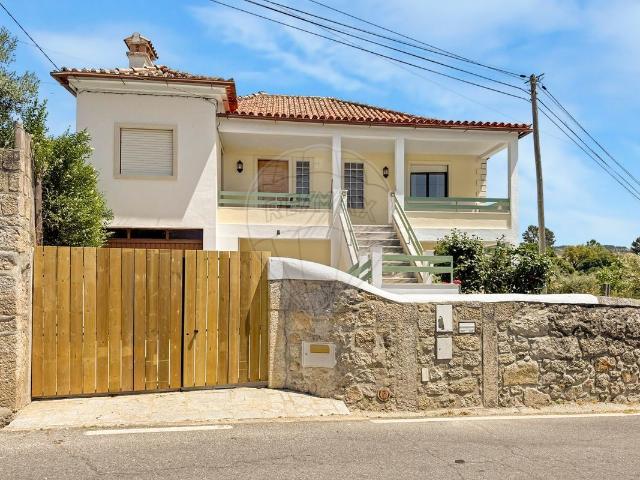 Moradia T4 à venda em Castelo Branco