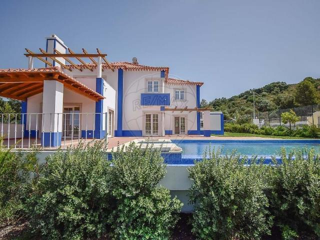 Moradia T4 à venda em Sintra 1360m² Sintra Santa Maria E São Miguel