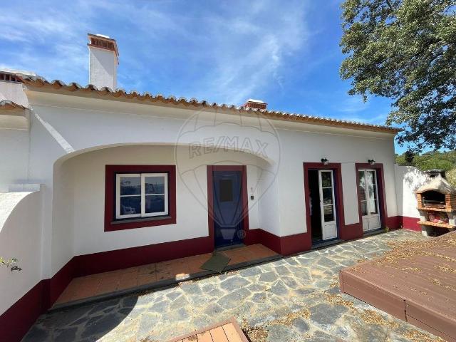 Moradia T4 à venda em Reguengos de Monsaraz 209m² Monsaraz