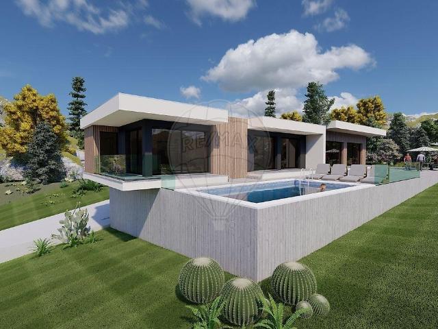 Moradia T4 à venda em Viseu 293m² Viseu Coração de Jesus