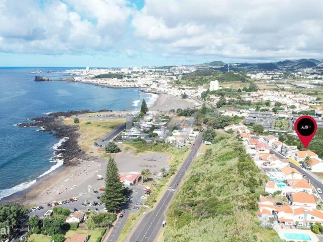 Moradia T4 + Apartamento T4 Praia do Ppulo Ilha de So Miguel