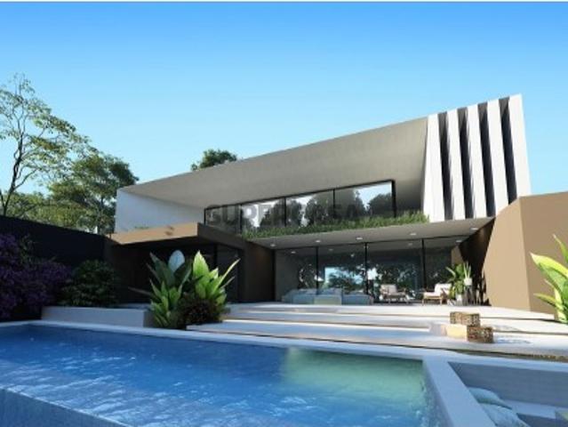 Moradia T4 Aroeira