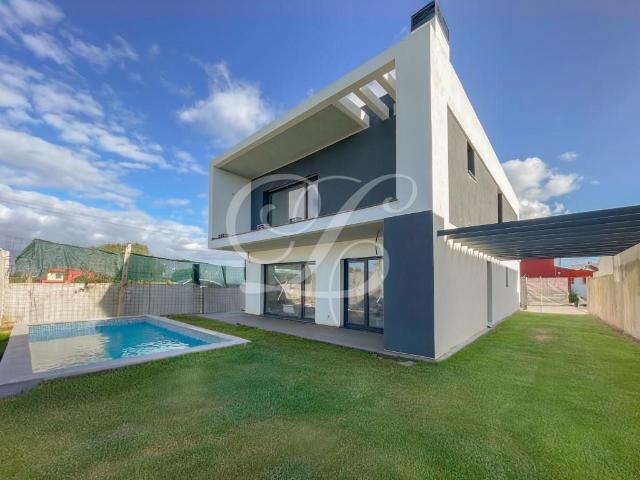 Moradia T4 c/ Piscina | Cascais 220m² Alcabideche