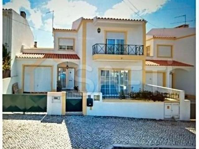 Moradia T4 Caldas da Rainha, ótima localização 0m² Caldas da Rainha Santo Onofre e Serra do Bouro