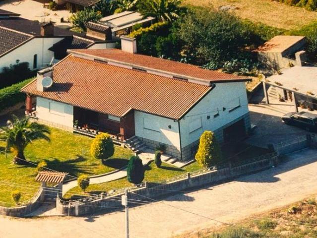 Moradia T4 com terreno no Troviscal | 26063925448