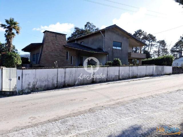 Moradia T4 com Terreno e Garagem Fechada em Santo Tirso | 26084062714