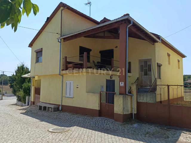 Moradia T4 com Terreno Salsas Bragança
