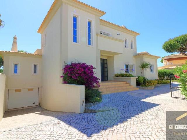 Moradia T4 com Vista de Golfe Frontline no Vila Sol Resort A. 388m² Vilamoura