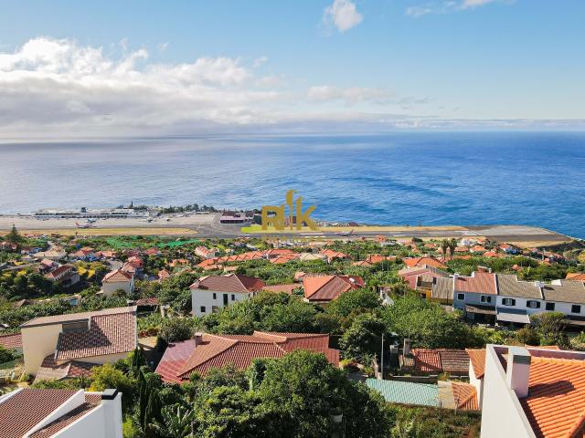 Moradia T4 com vista desafogada mar