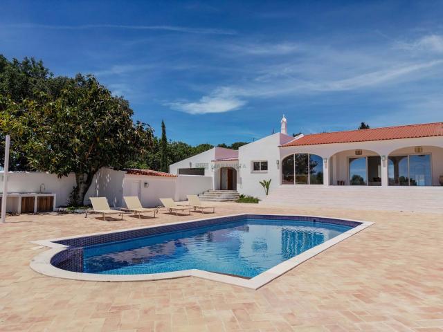 Moradia T4 com Vista Mar à Venda em Quinta das Raposeiras