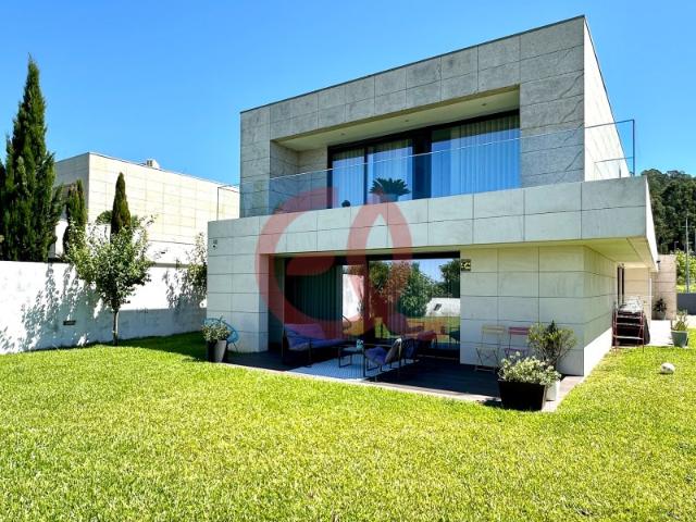 Moradia T4, Com Vista Mar Areosa, Viana do Castelo