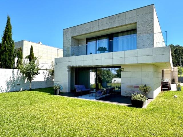 Moradia T4, Com Vista Mar Areosa, Viana do Castelo