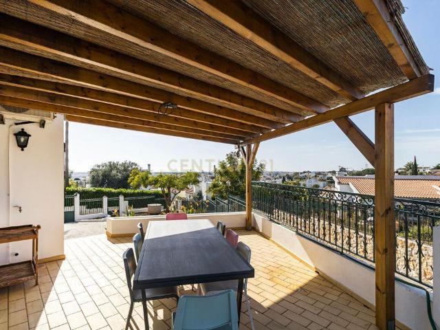 Moradia T4 com vista Mar e Cidade Viva o Sonho de uma Vida. 345m² Tavira santiago