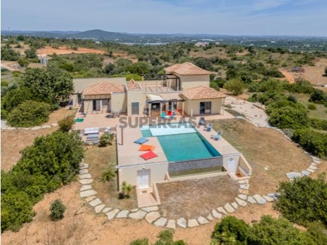 Moradia T4 com vista mar e piscina, em Fuseta, Algarve