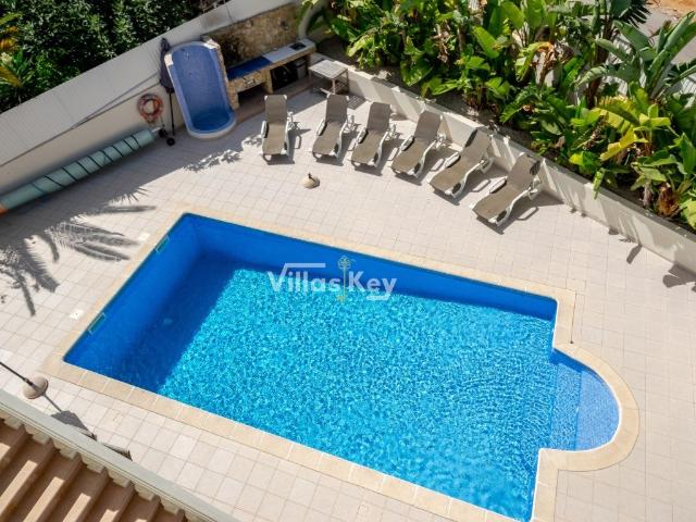 Moradia T4, com vista mar, perto das praias, em Carvoeiro. 244m² Lagoa e Carvoeiro