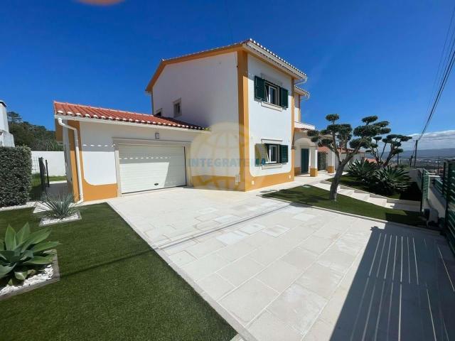 Moradia T4 com garagem e jardim Salir do Porto, Costa da P. 180m² Tornada e Salir do Porto