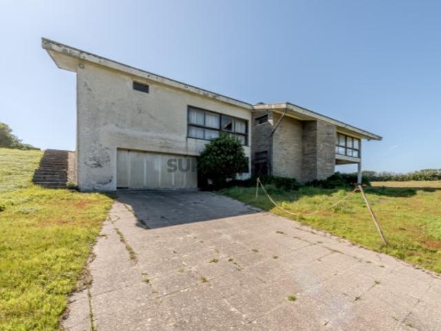 Moradia T5 com garagem e vista mar em Ofir, Braga