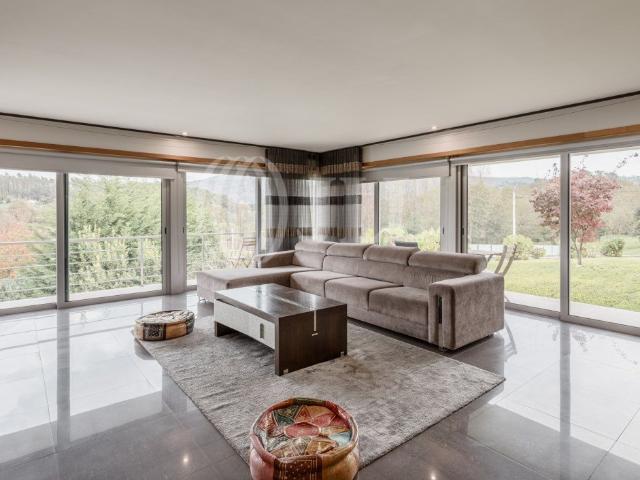 Moradia T4 com jardim e garagem,em Briteiros, Guimarães 0m² Briteiros Santo Estêvão
