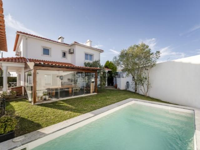 Moradia T4 com Jardim e Piscina | Magoito | Sintra