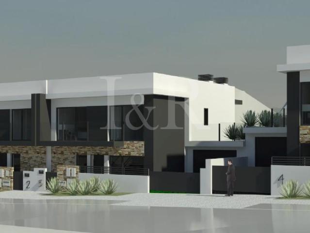 Moradia T4 com jardim e piscina na Sobreda, Almada 123m² Laranjeiro e feijó