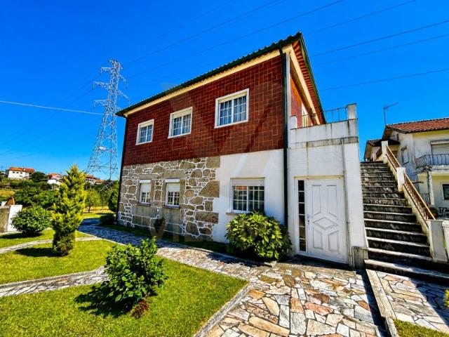 Moradia T4 com Jardim | Vila de Punhe