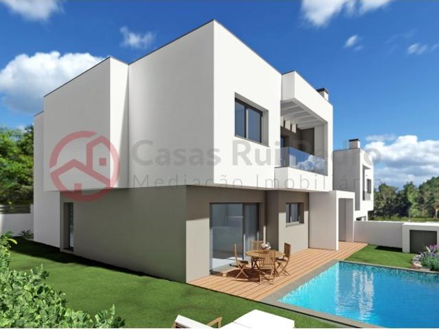 Moradia T4 com Piscina, Conforto, Modernidade e Qualidade de Vida na Charneca da Caparica
