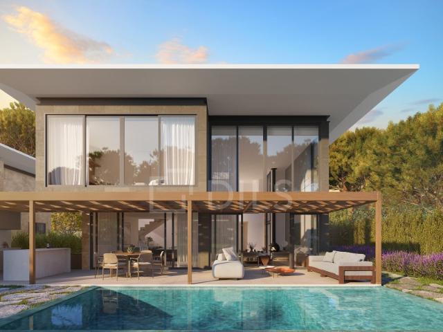 Moradia T4 com piscina e jardim em Birre