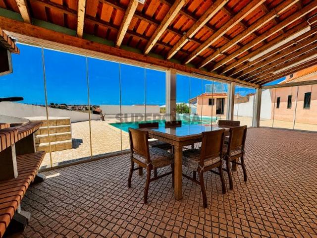 Moradia T4 com Piscina e Segunda Habitação | Cadaval | Ideal para Habitação Familiar ou Investimento