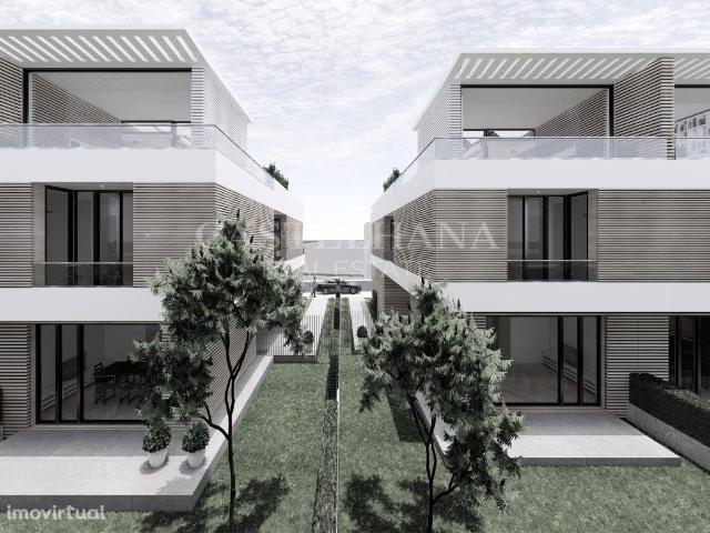 Moradia T4 com piscina e terrao, em Canidelo