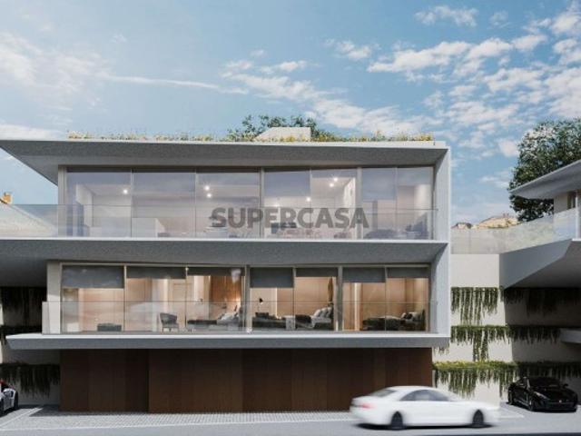 Moradia T4 com piscina e vista mar em Alvide, Cascais