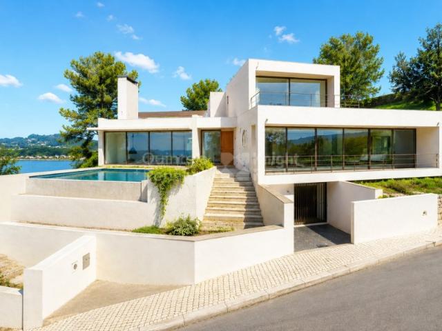 Moradia T4 com piscina, em construção na Malveira da Serra