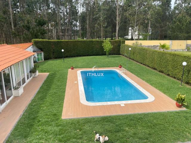 Moradia T4 com piscina em Esposende