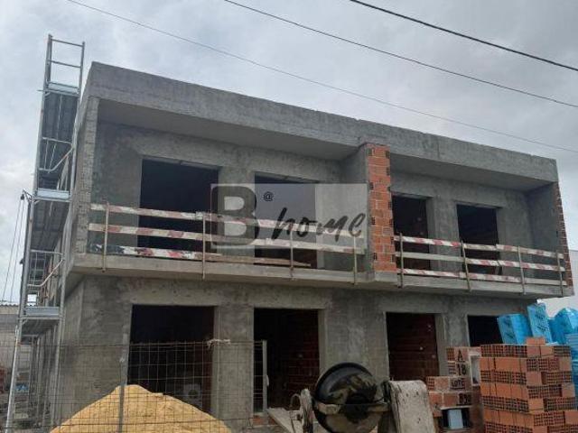 Moradia T4 com piscina em Fernão Ferro | 26064073996
