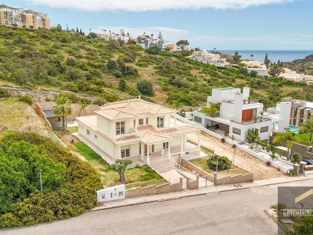 Moradia T4 com Piscina Junto à Marina de Albufeira Algarve 220m² Albufeira Olhos de Água