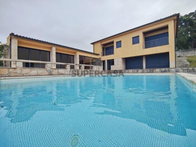 Moradia T4 com piscina para venda em Afife Viana do Castelo