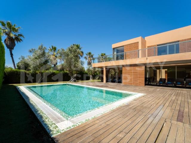 Moradia T4 com piscina privada nos Salgados 278m² Guia