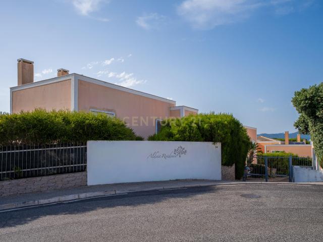 Moradia T4 com Piscina Privativa | Bicesse, Cascais