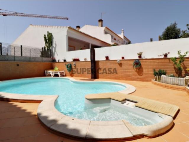Moradia T4 com piscina, Sargaçal, Lagos
